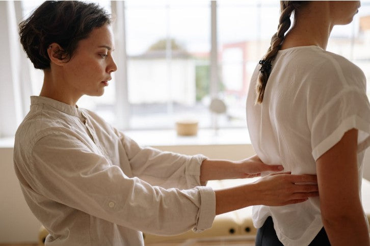 The Worst Habits that Cause Back Pain at Work