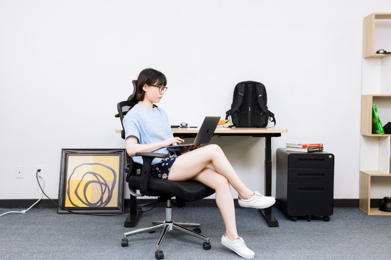 Finding the Right Mesh Office Chair: Shopping Guide and Tips