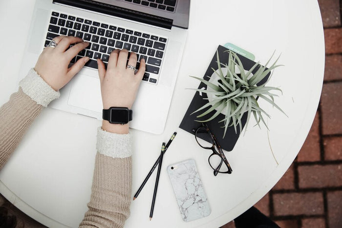 Ask MotionGrey: I often experience wrist pain when working on my computer. What can I do? | MotionGrey