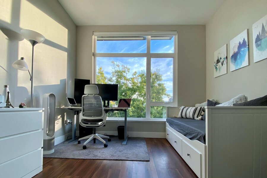 Shifting from a Traditional Desk to Standing Desk this 2023
