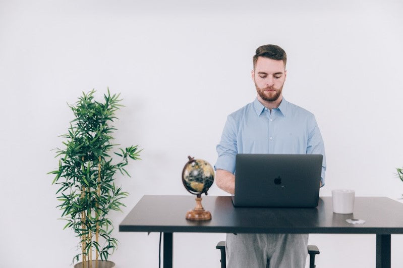 How Long Should You Stand at a Standing Desk?