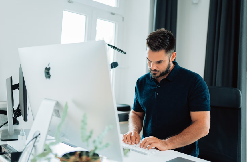 Standing Desk and Weight Management: Can an Adjustable Desk Help You Lose Weight?