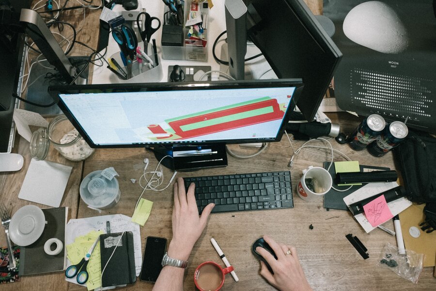 The 5 Under Desk Drawers You Definitely Want to Have 