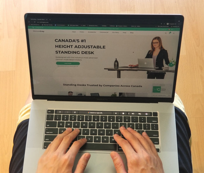 Using Laptops on Your Lap - What are the Health Risks? | MotionGrey