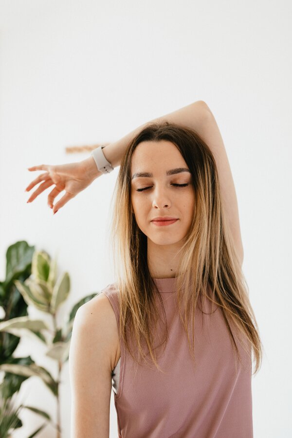 Working from Home? Keep Yourself In Shape with These Exercises!  | MotionGrey