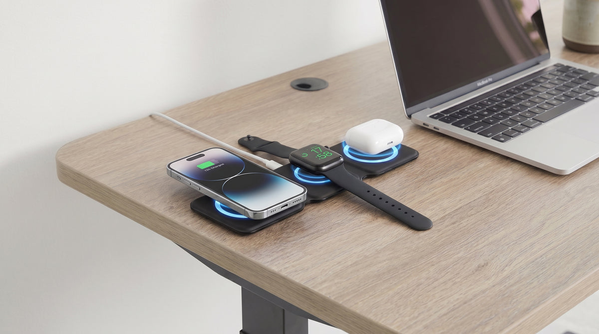 3 IN 1 Magnetic Suction Wireless Charger
